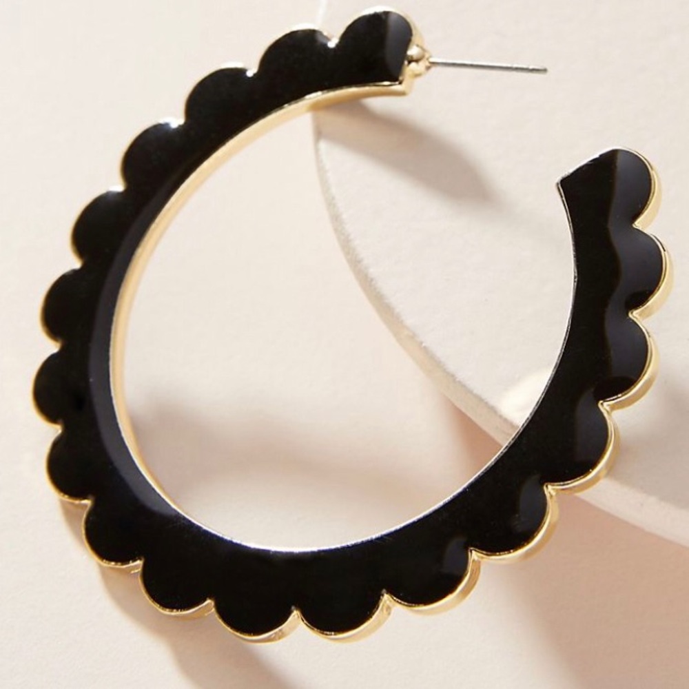 Restock!🌹Desideria Black Hoop Earrings!🌿 - Picture 3 of 5